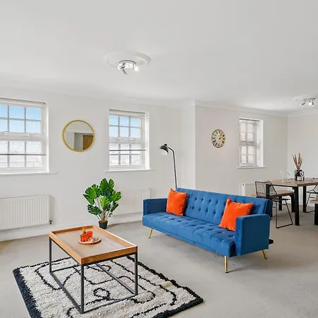 Stylish Central Duplex Penthouse