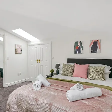 Stylish Central Duplex Penthouse * York